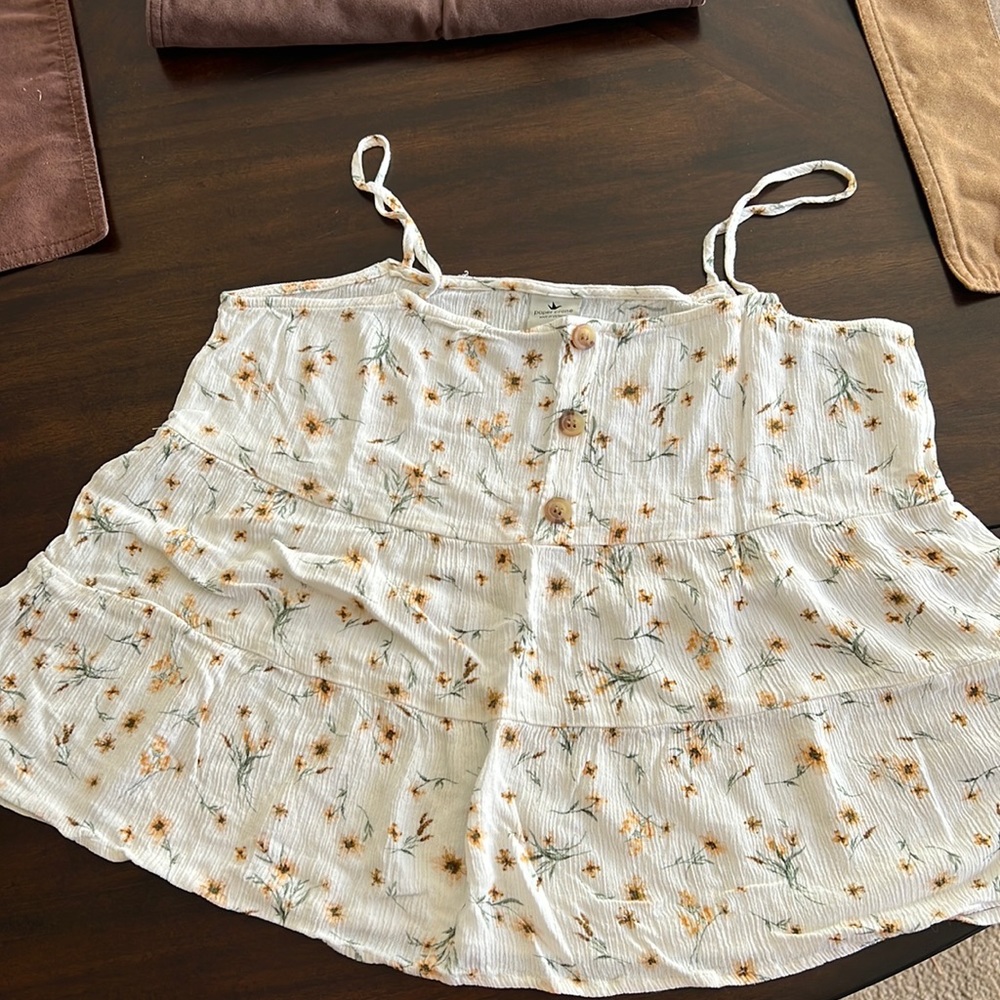 Cute floral sleeveless top